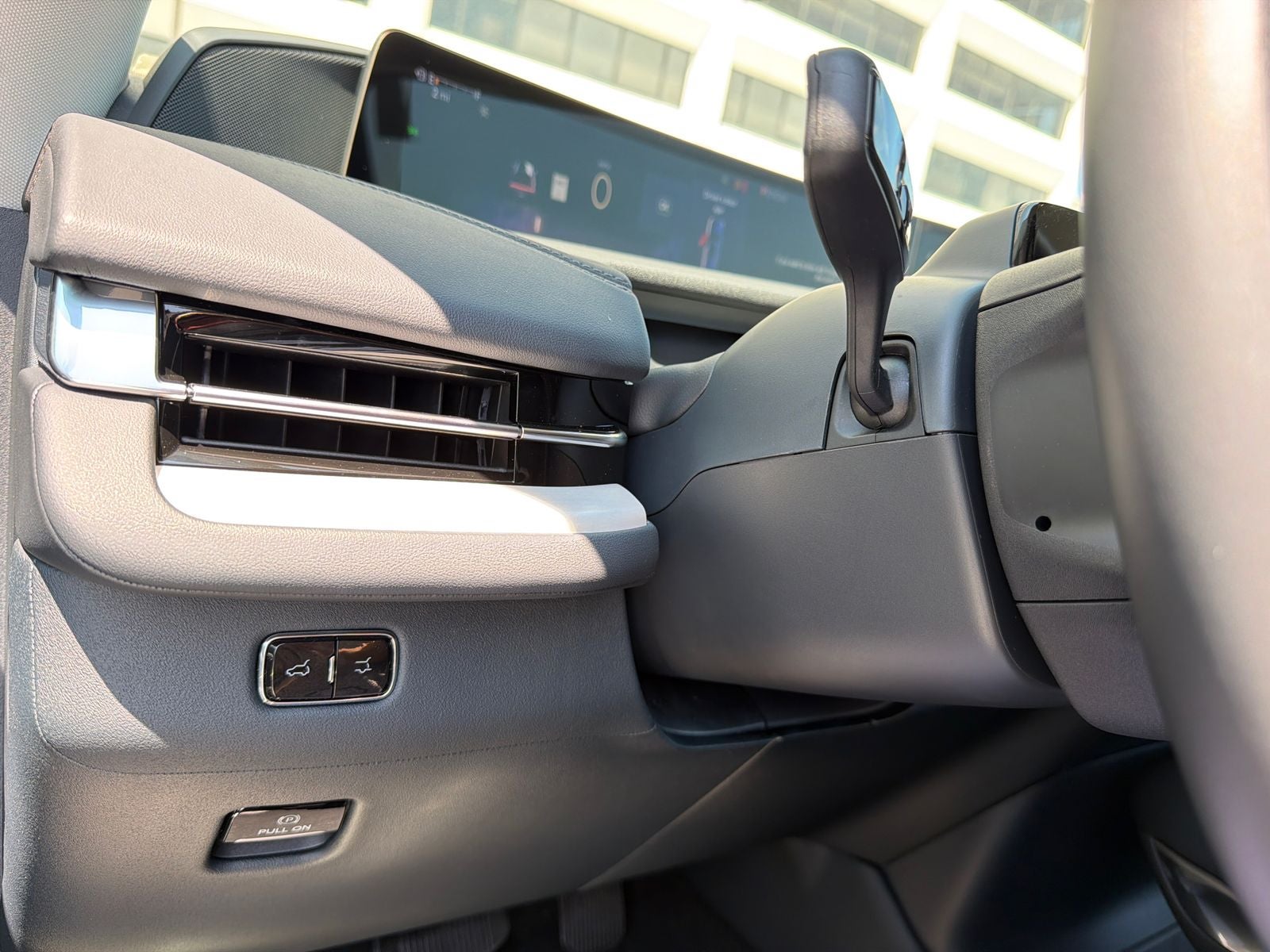 2027 Lincoln Navigator Premiere