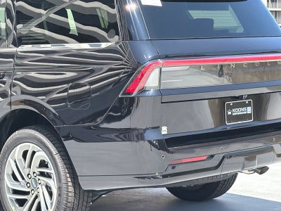 2027 Lincoln Navigator Premiere