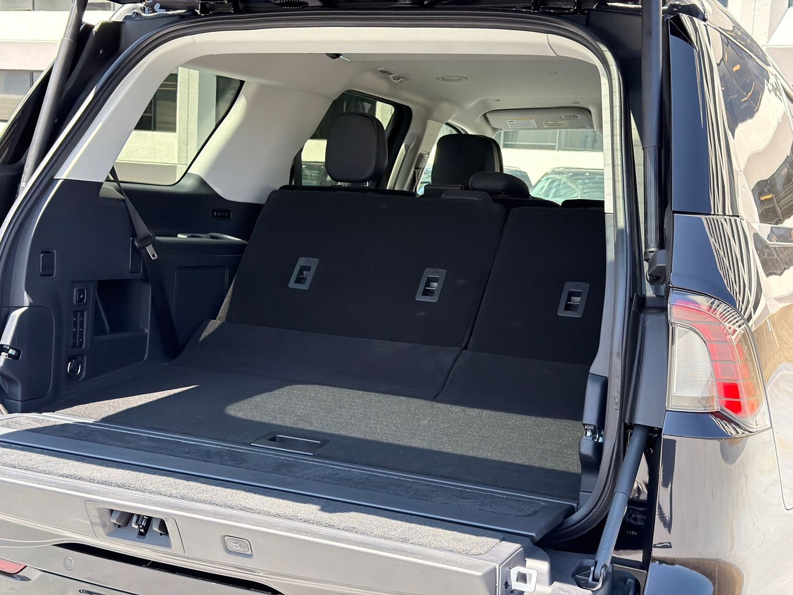 2027 Lincoln Navigator Premiere