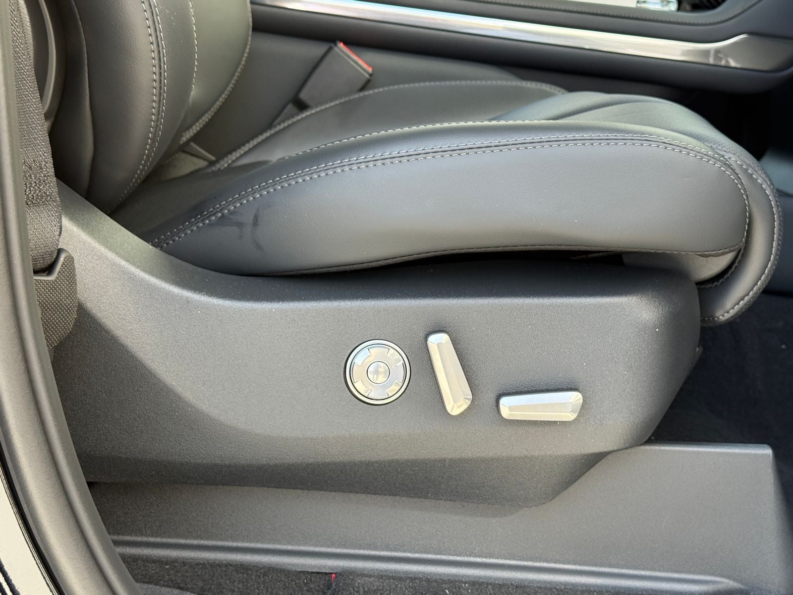 2026 Lincoln Navigator Premiere