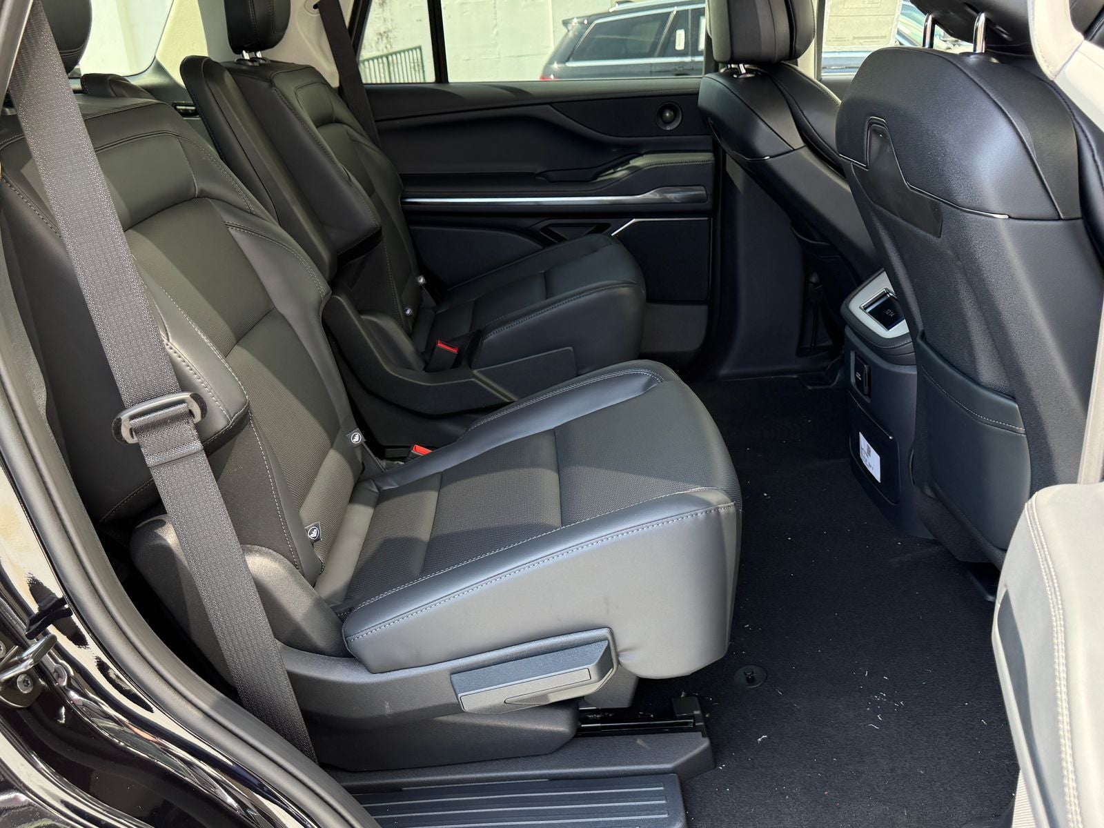 2026 Lincoln Navigator Premiere