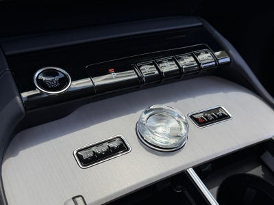 2026 Lincoln Navigator Premiere