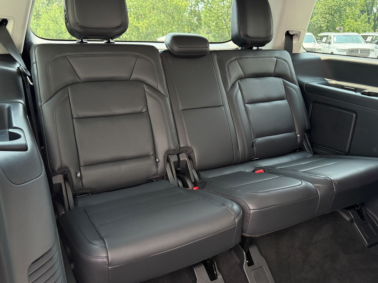 2027 Lincoln Navigator Premiere