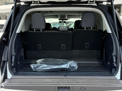 2027 Lincoln Navigator Premiere