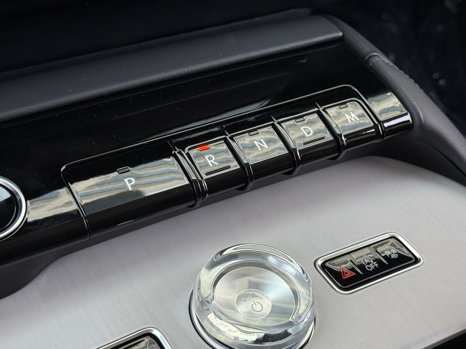 2027 Lincoln Navigator Premiere