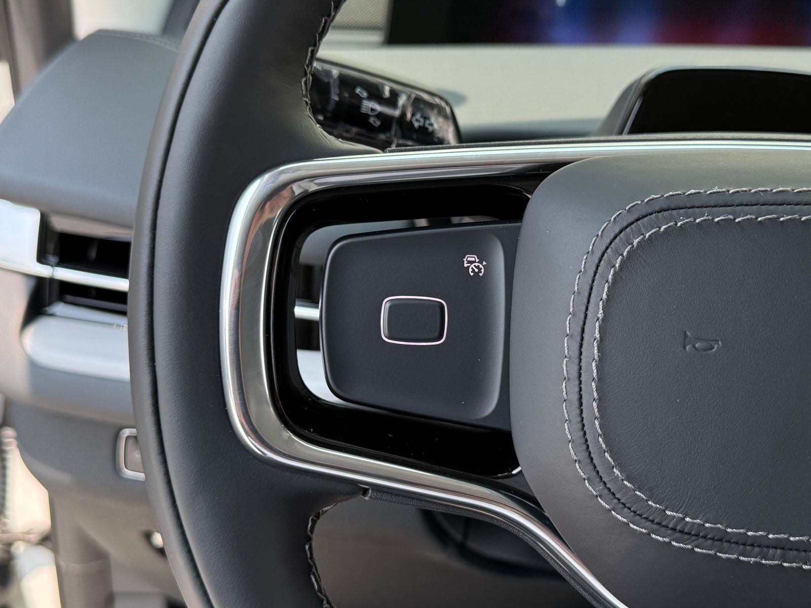 2027 Lincoln Navigator Premiere