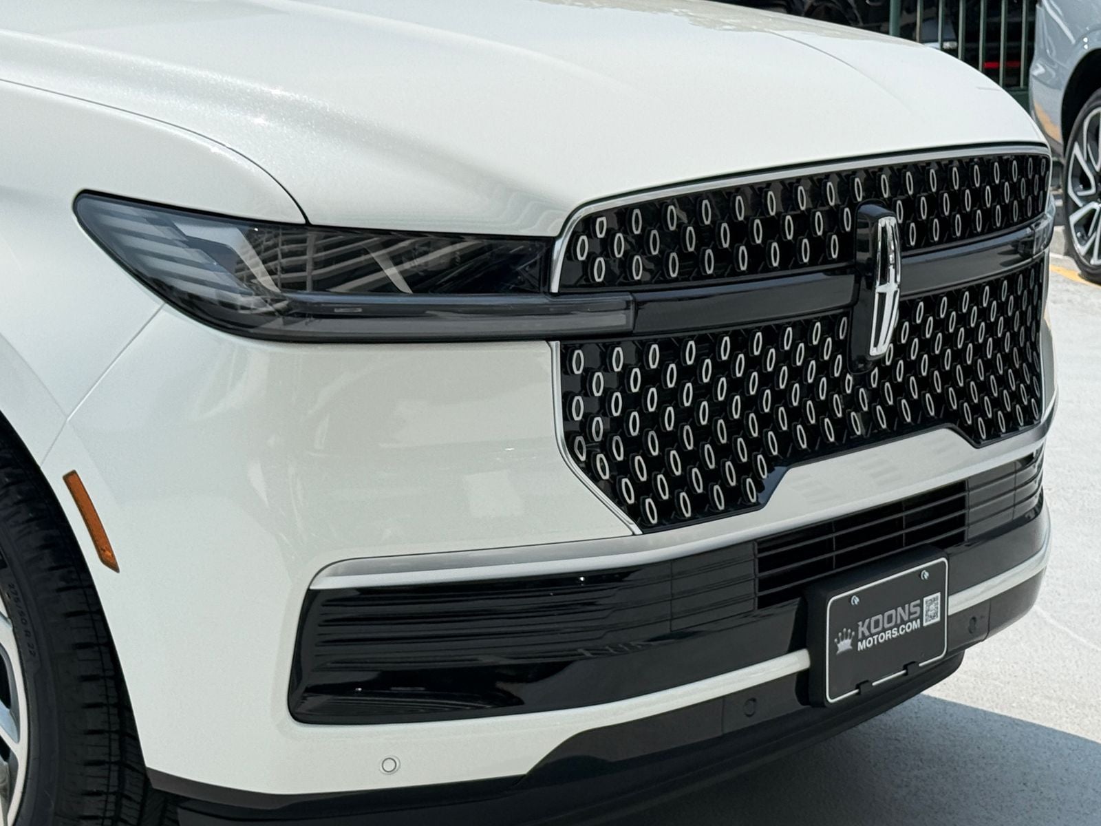 2027 Lincoln Navigator Premiere