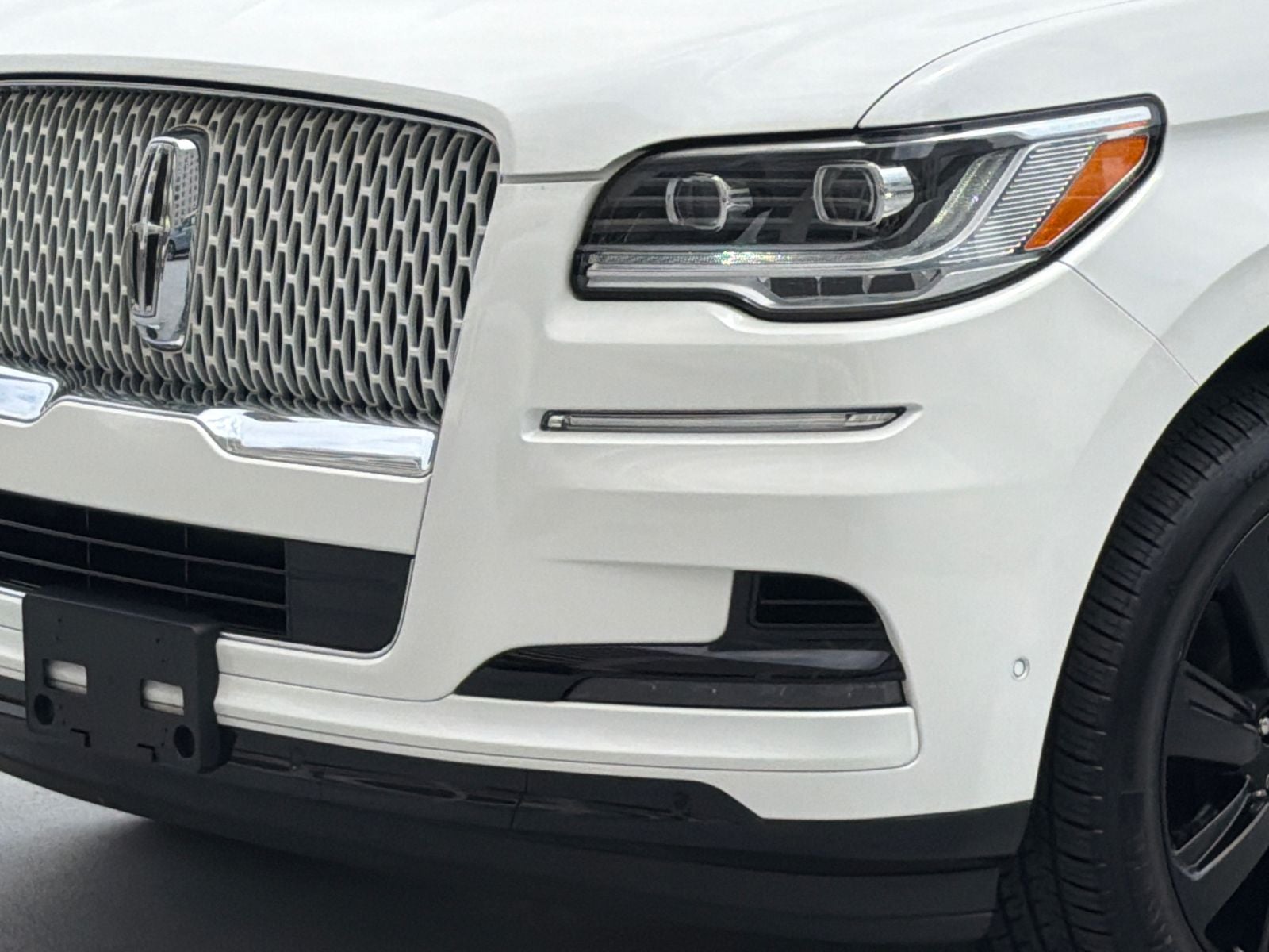 2023 Lincoln Navigator L Reserve