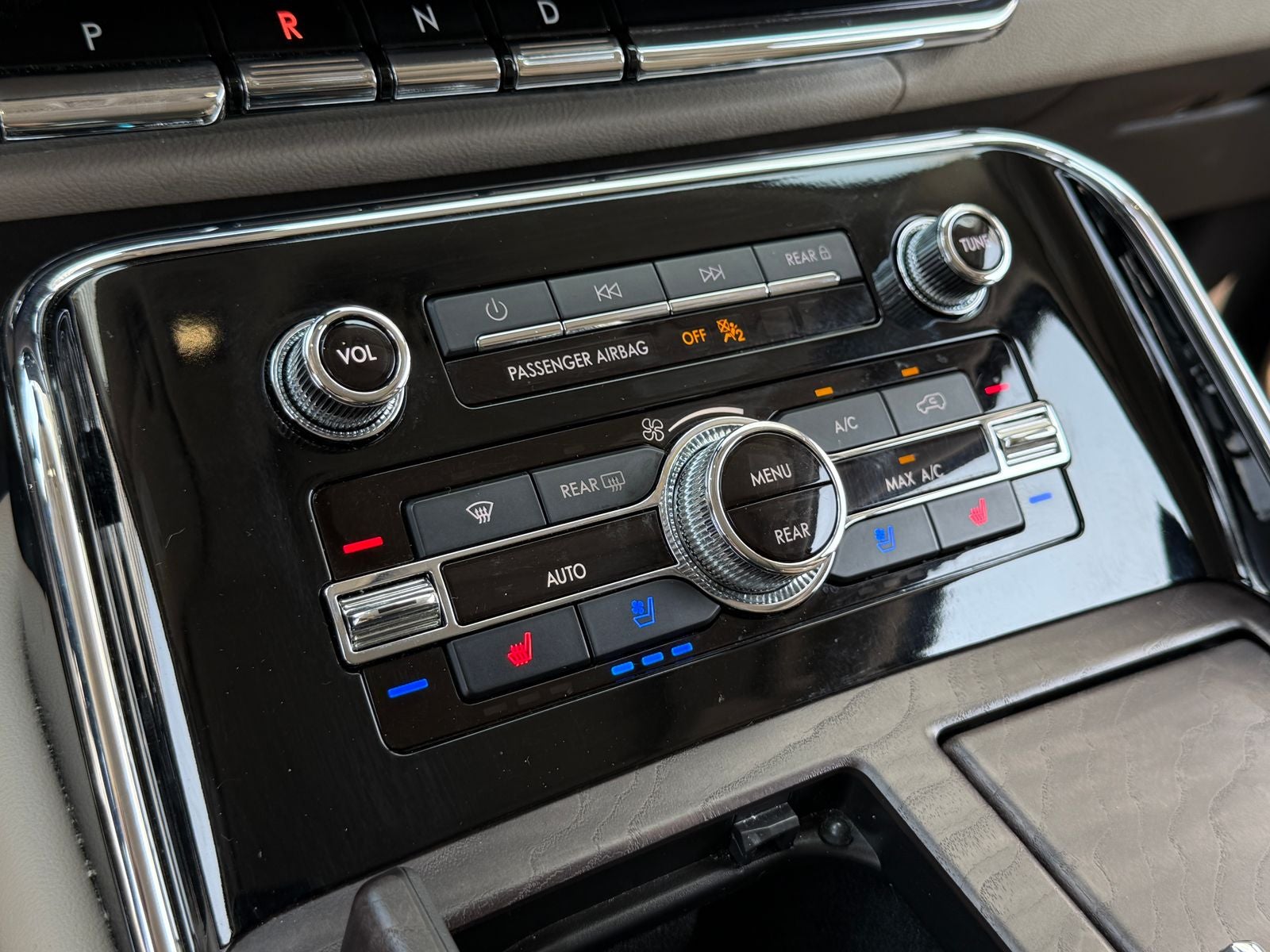 2023 Lincoln Navigator L Reserve