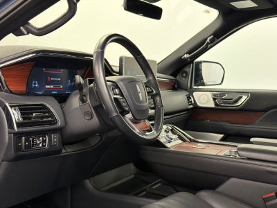 2023 Lincoln Navigator L Reserve