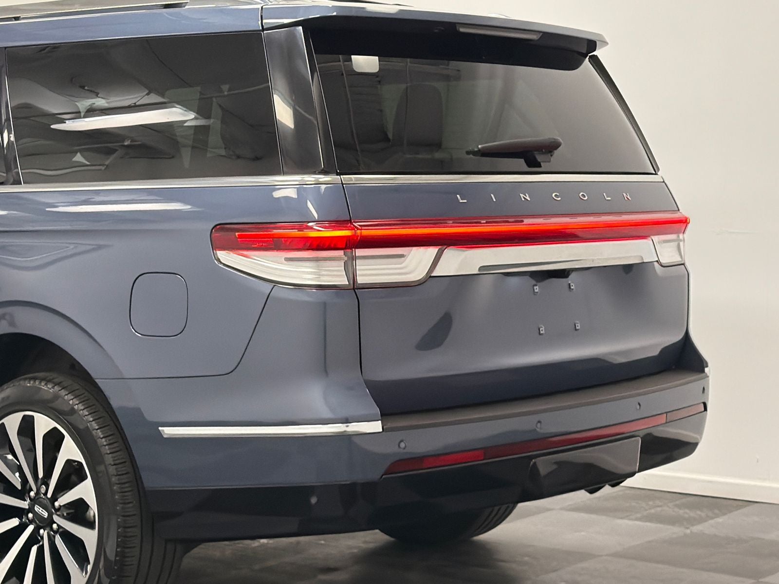 2023 Lincoln Navigator L Reserve