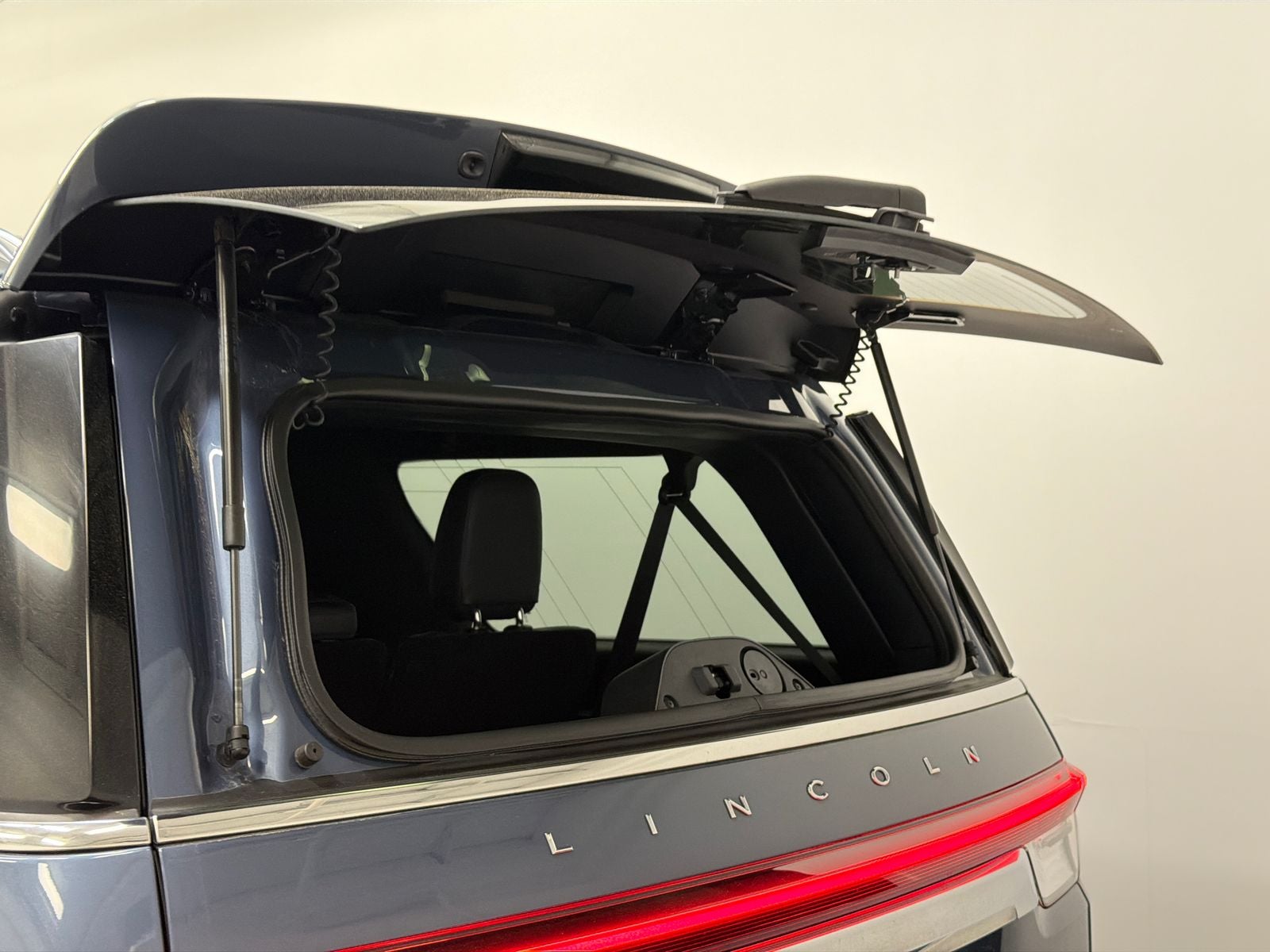 2023 Lincoln Navigator L Reserve