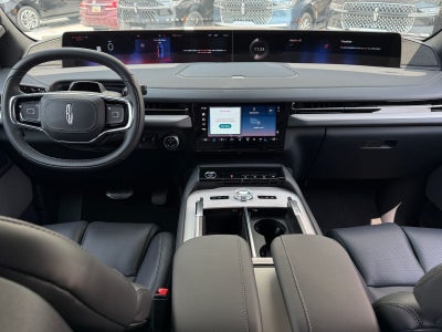 2027 Lincoln Navigator L Reserve