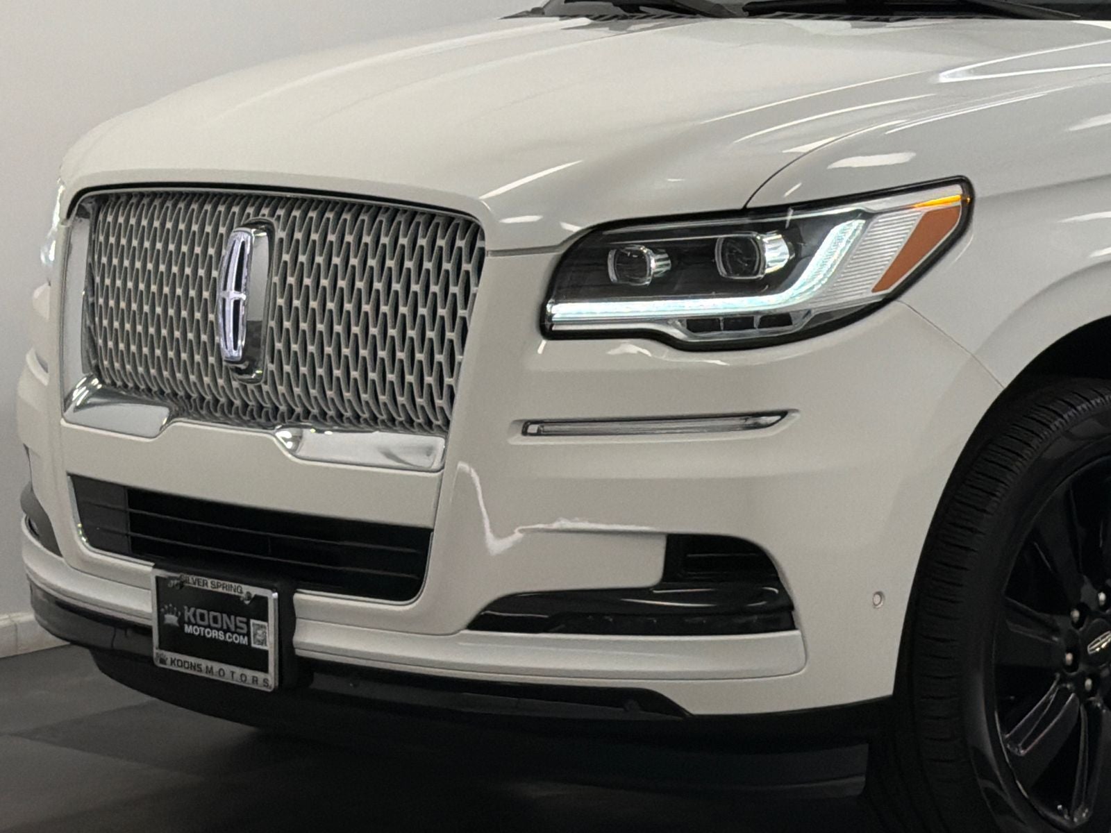 2023 Lincoln Navigator L Reserve