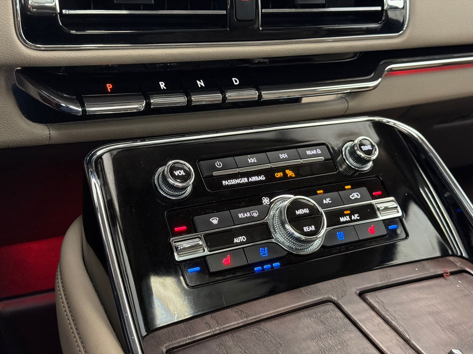 2024 Lincoln Navigator L Reserve