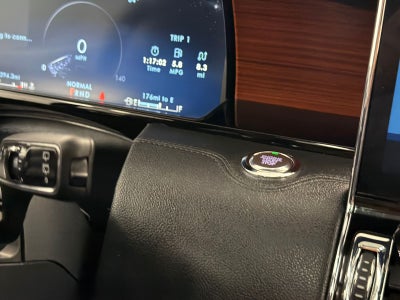 2023 Lincoln Navigator L Reserve