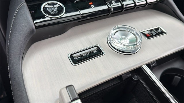 2025 Lincoln Navigator L Reserve