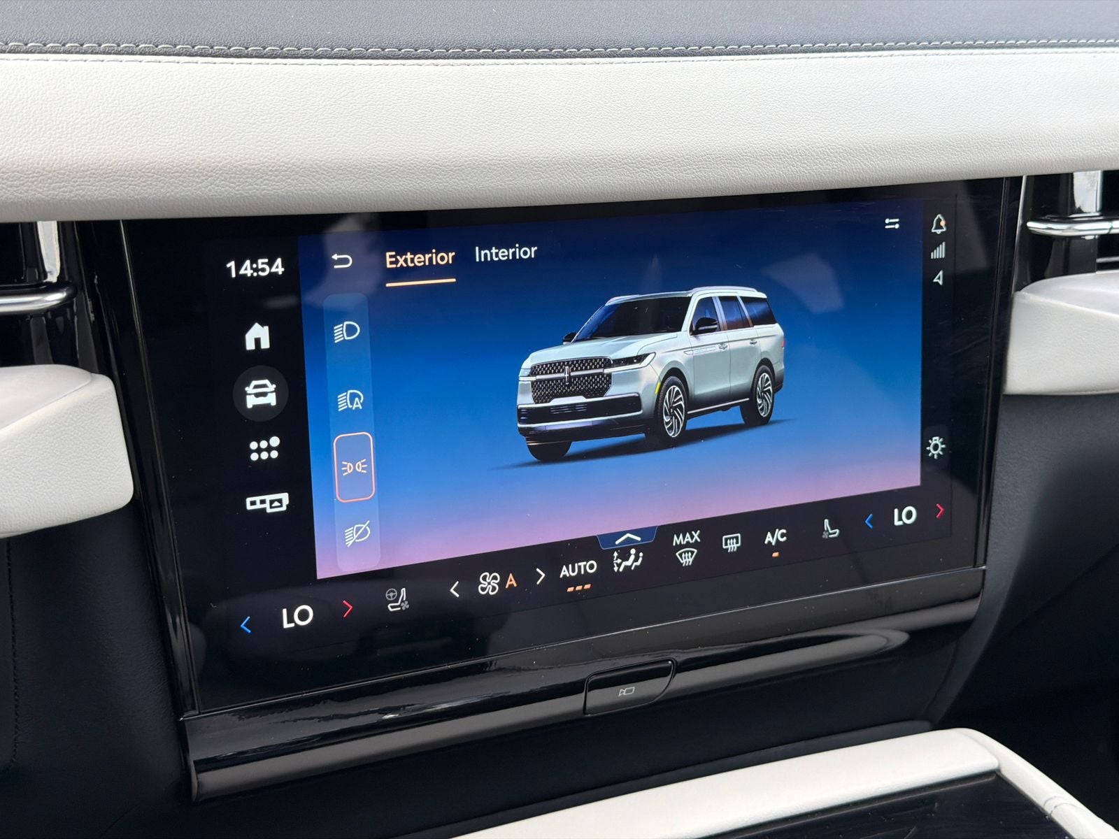 2026 Lincoln Navigator L Reserve