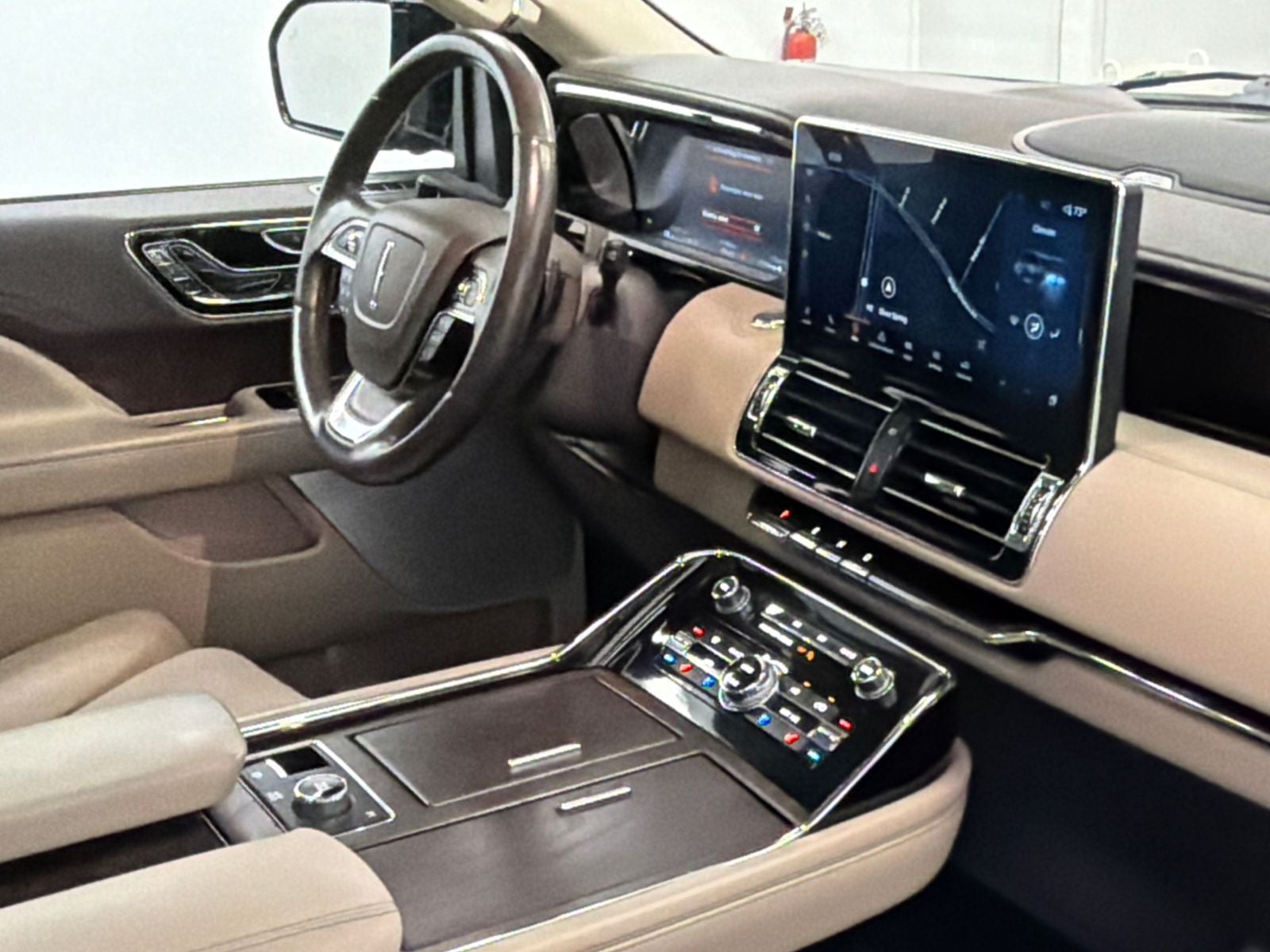 2023 Lincoln Navigator L Reserve