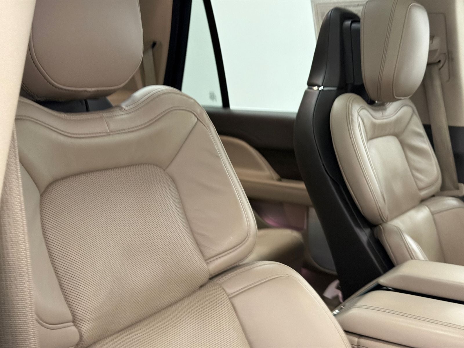 2023 Lincoln Navigator L Reserve