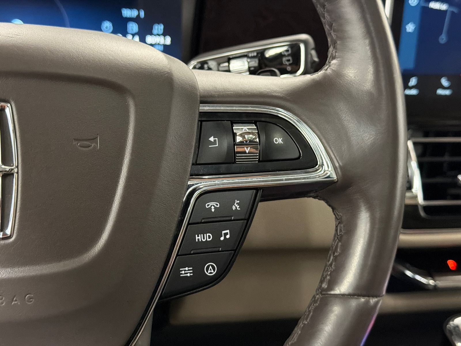 2023 Lincoln Navigator L Reserve