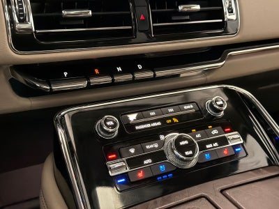 2023 Lincoln Navigator L Reserve
