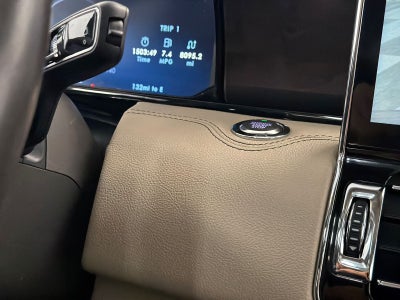 2023 Lincoln Navigator L Reserve