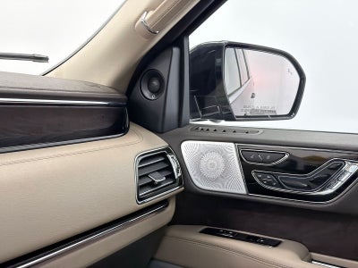 2023 Lincoln Navigator L Reserve