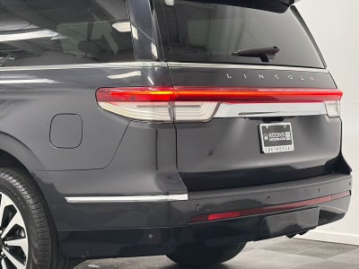 2023 Lincoln Navigator L Reserve