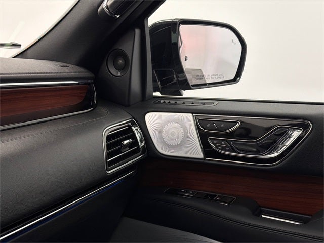 2023 Lincoln Navigator L L Reserve