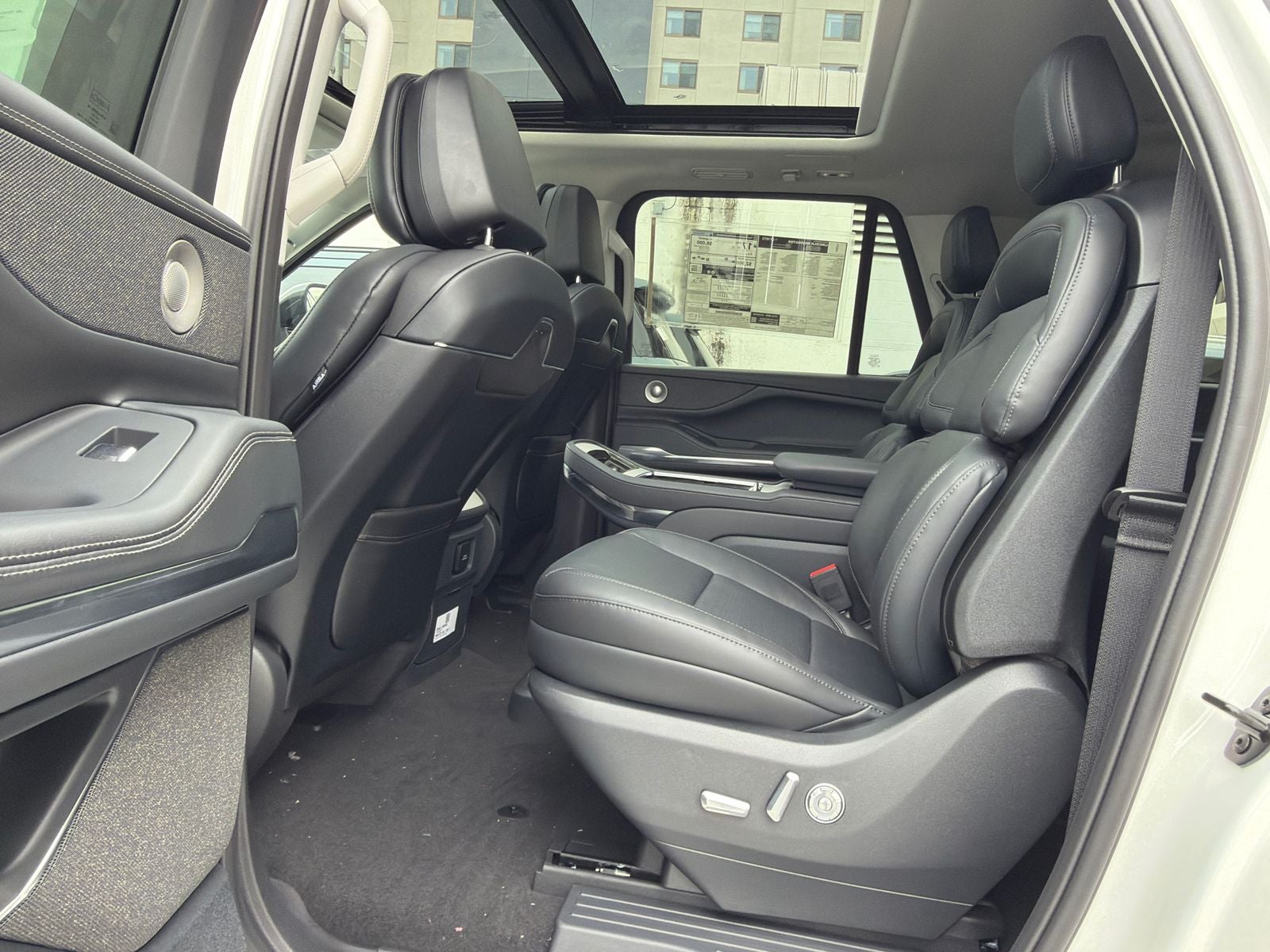 2026 Lincoln Navigator L Reserve