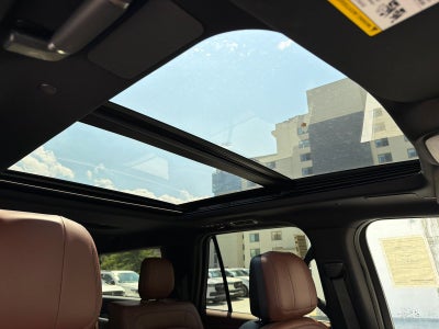 2027 Lincoln Navigator L Reserve