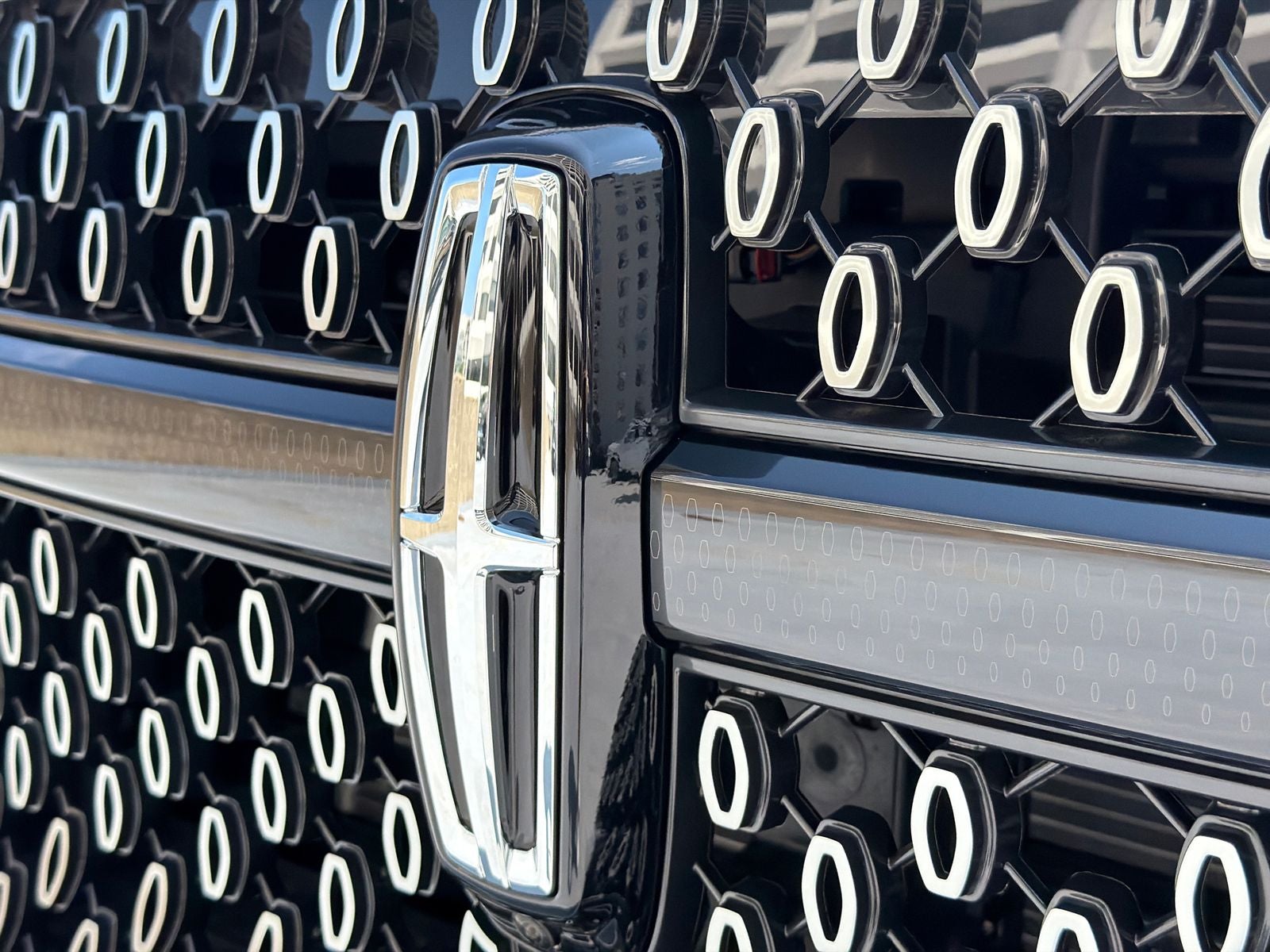 2027 Lincoln Navigator L Reserve