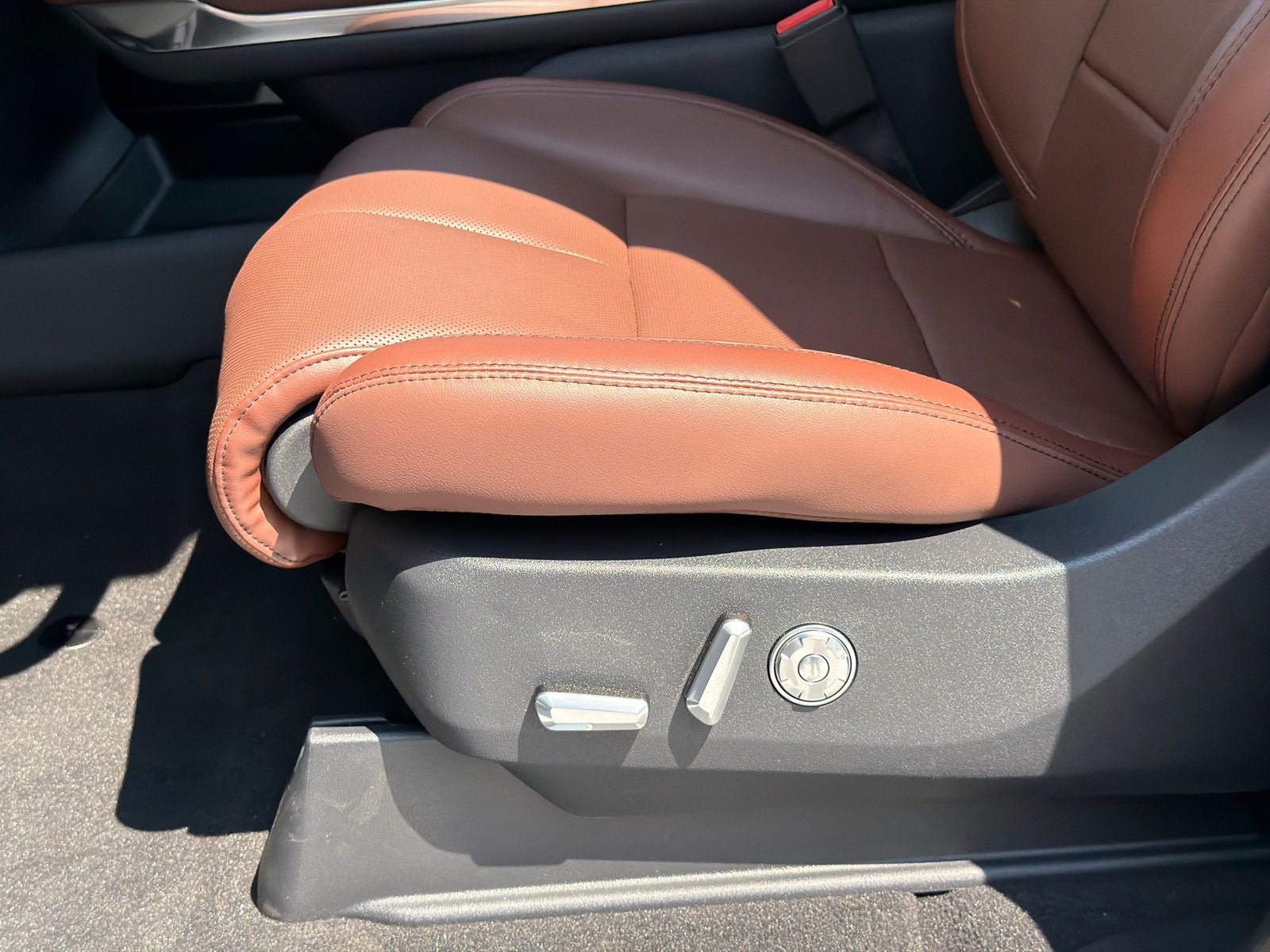 2027 Lincoln Navigator L Reserve