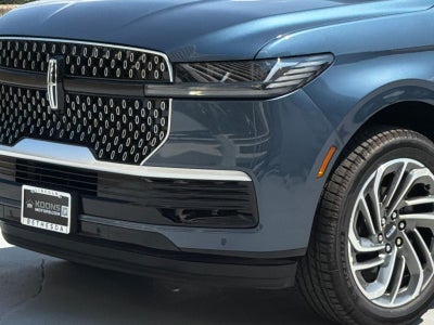 2027 Lincoln Navigator L Reserve