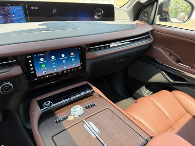 2027 Lincoln Navigator L Reserve