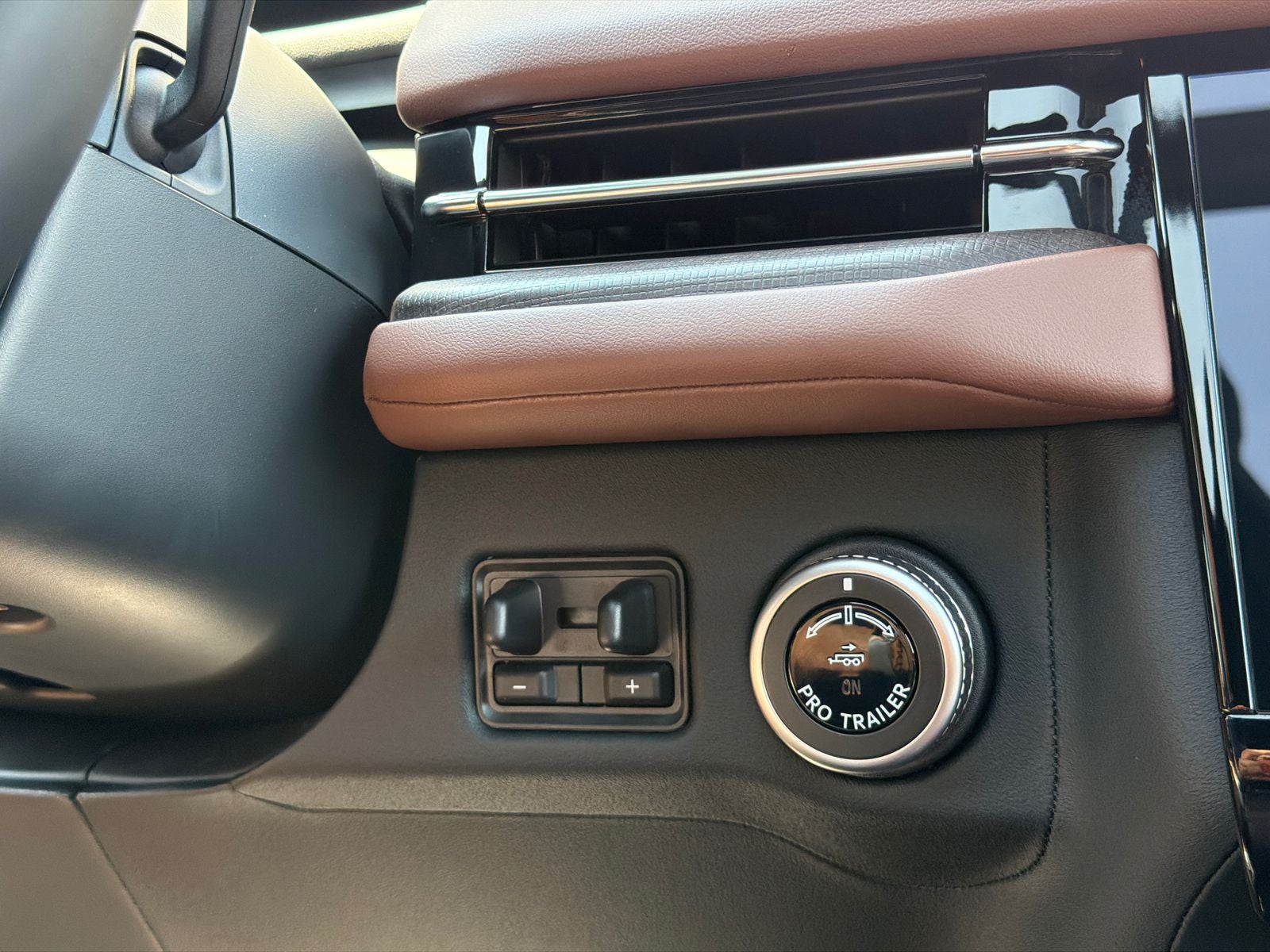 2027 Lincoln Navigator L Reserve