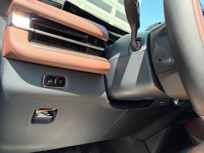 2027 Lincoln Navigator L Reserve