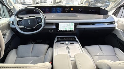 2025 Lincoln Navigator L Reserve