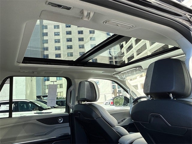 2025 Lincoln Navigator L Reserve