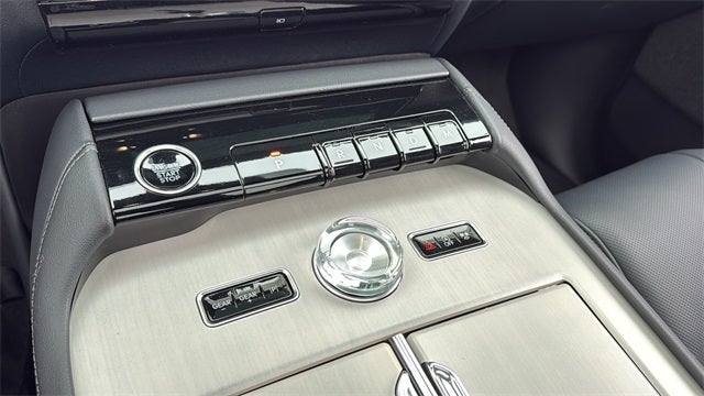 2025 Lincoln Navigator L Reserve