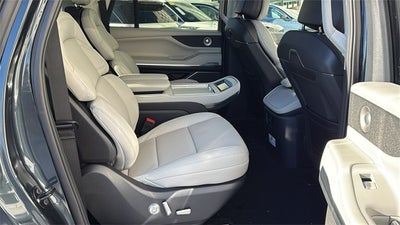 2026 Lincoln Navigator L Reserve