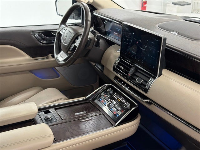 2022 Lincoln Navigator L Reserve