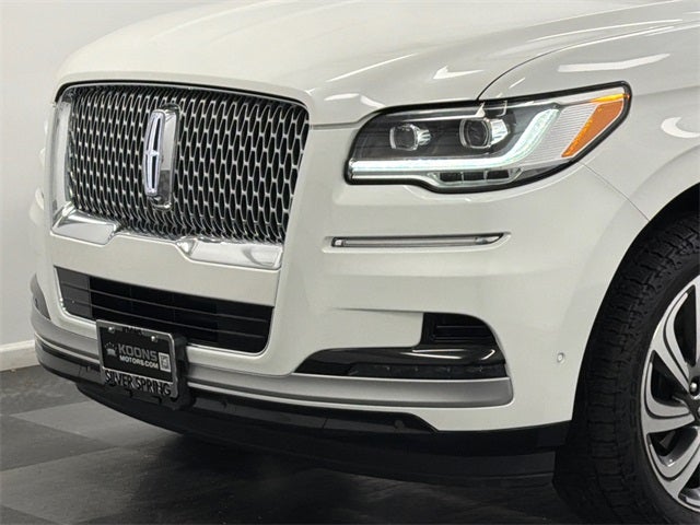 2022 Lincoln Navigator L Reserve