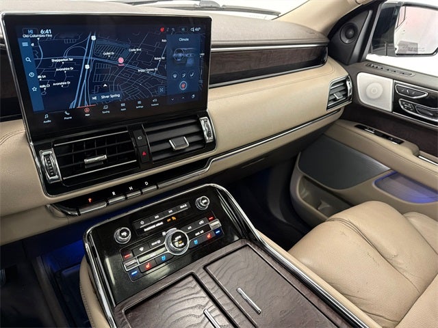 2022 Lincoln Navigator L Reserve