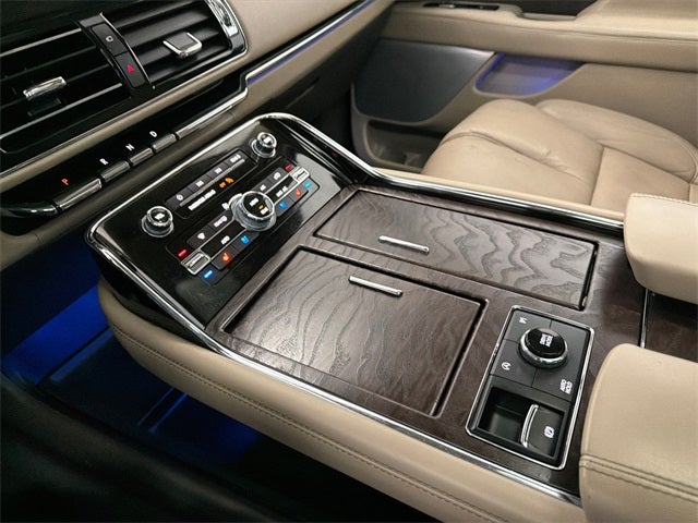 2022 Lincoln Navigator L Reserve