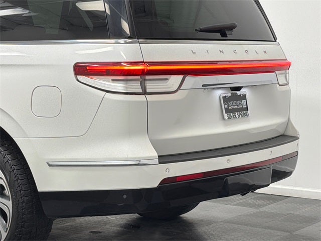 2022 Lincoln Navigator L Reserve