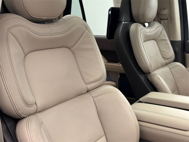 2022 Lincoln Navigator L Reserve