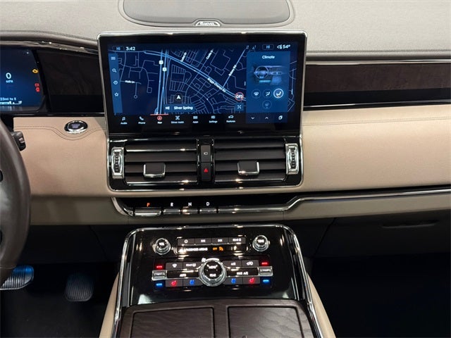 2022 Lincoln Navigator L Reserve