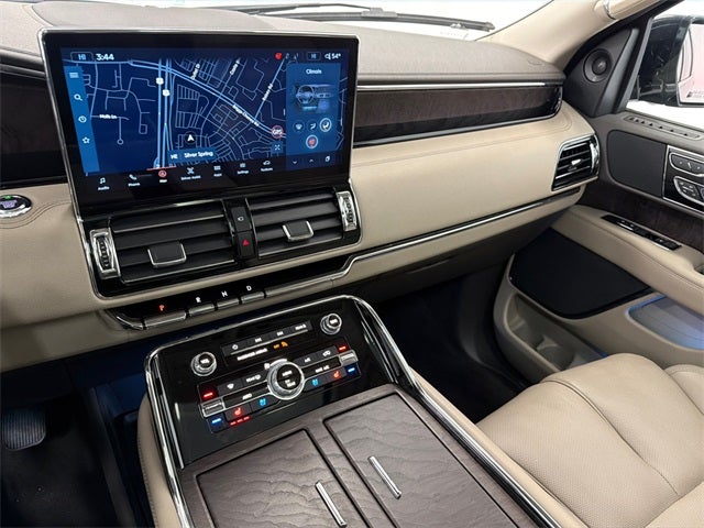 2022 Lincoln Navigator L Reserve